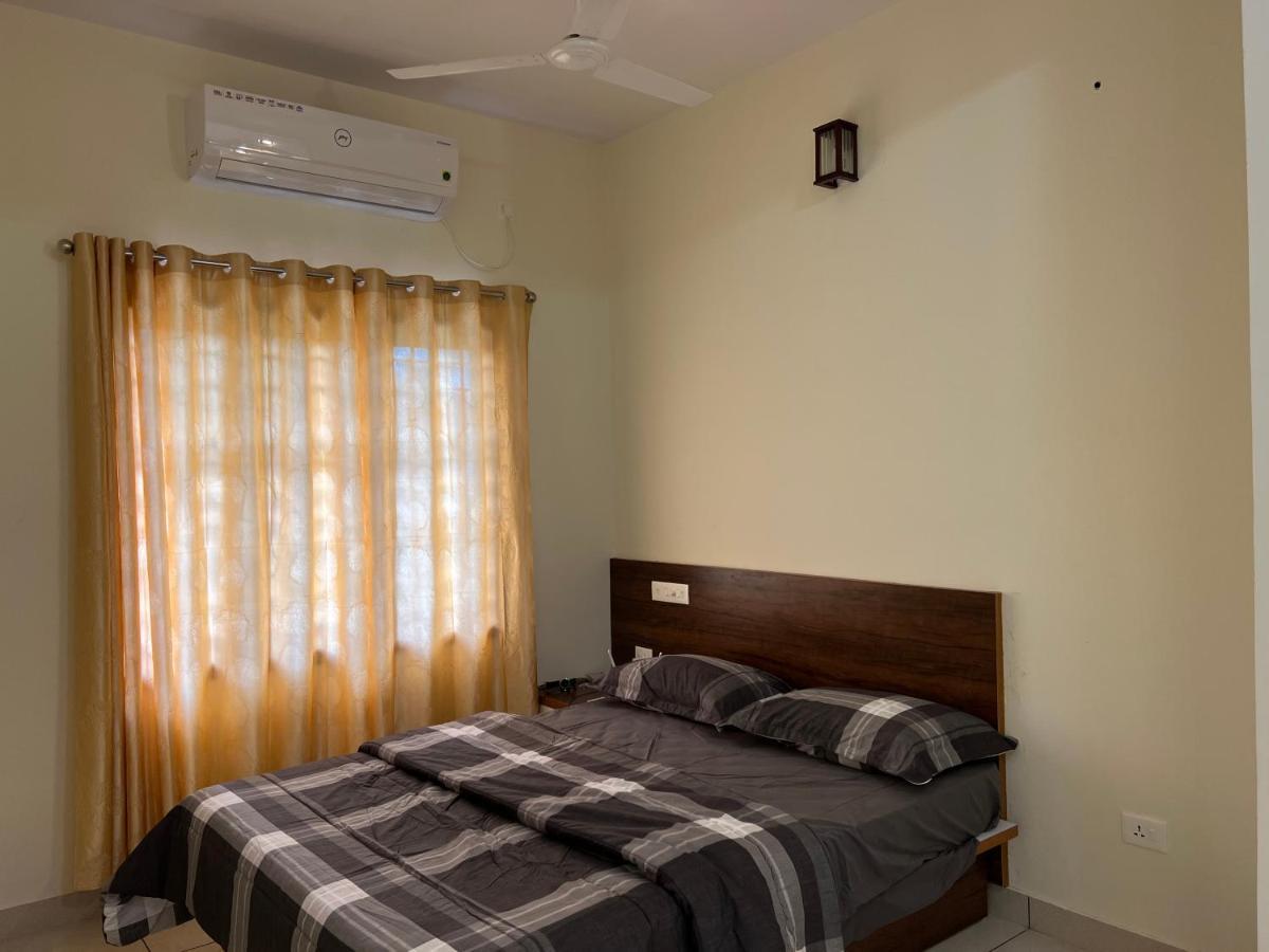 Pullad Villa Aranmula Exterior foto